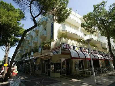 国会大厦公寓式酒店 卡托利卡 公寓式酒店